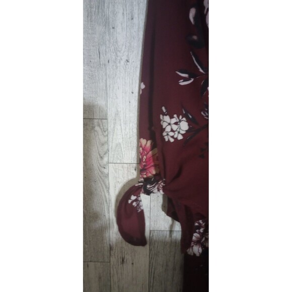 Rue 21 Scoop Neck‎ Top Burgundy Red Pink Roses Floral Pattern Size Large - Picture 3 of 5